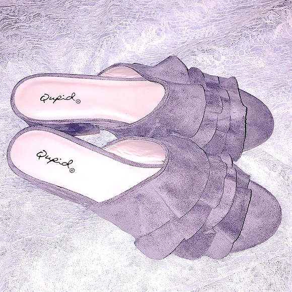 ๐So_StylishยปButtery_Soft Taupe Suede Ruffles Open-Toe Mules w/Low Block Heels - Picture 8 of 16